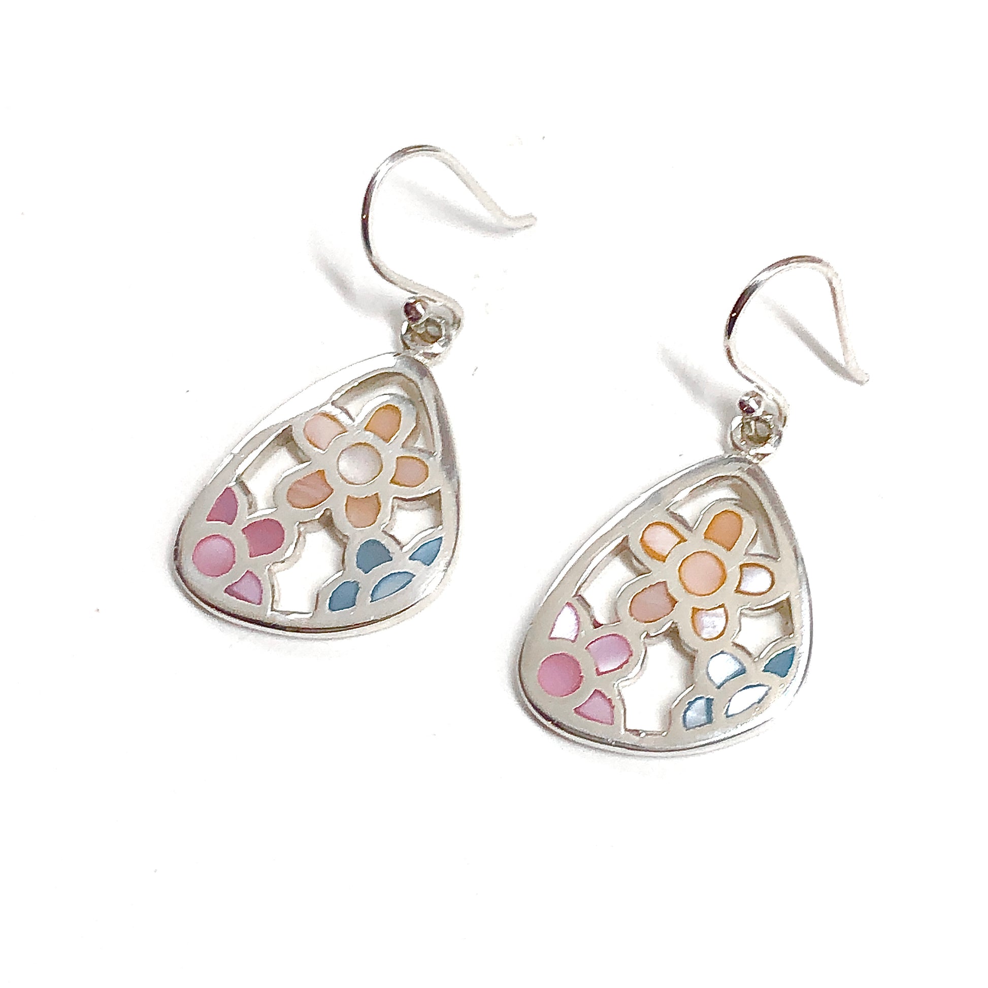 Pair of 925 sterling silver earrings with floral cutout designs