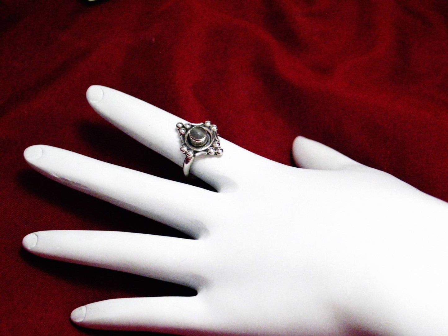 Silver Ring, Mens Womens Pre-owned Grey Stone Solitaire Style Sterling Silver Ring - Blingschlingers