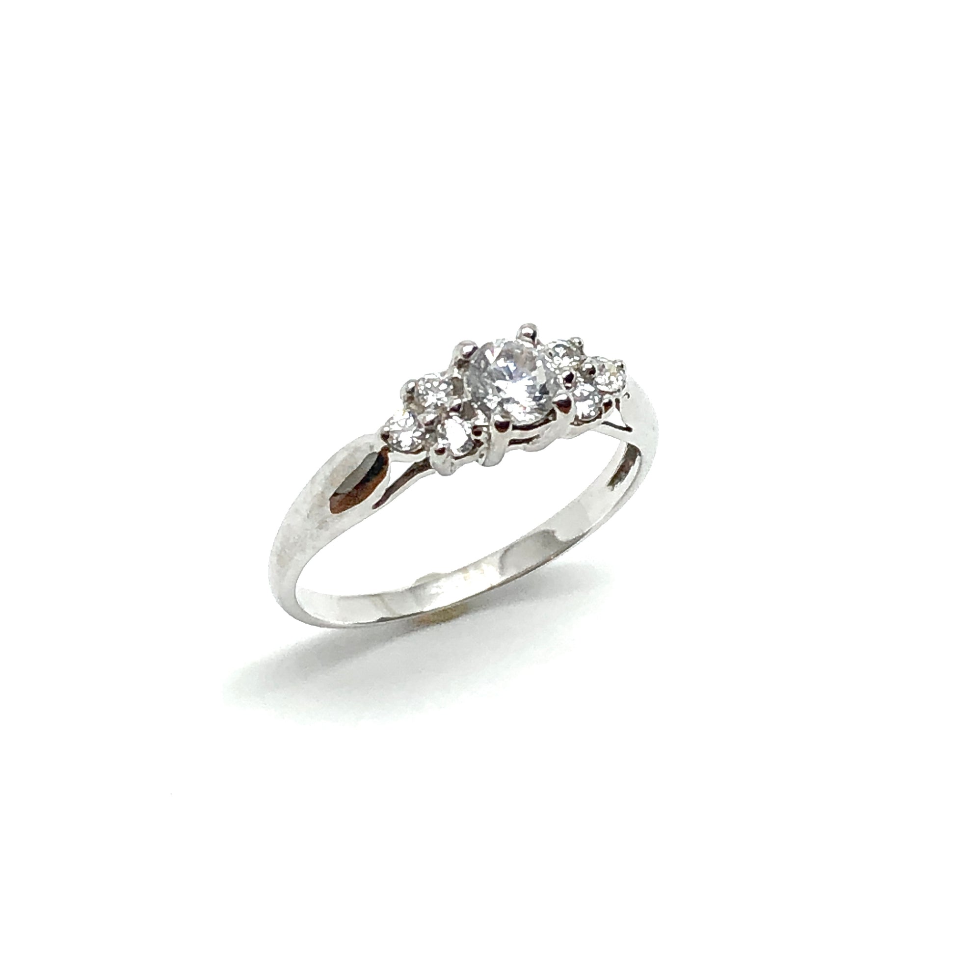 Estate Jewelry | Womens 10k White Gold Diamond Alternative Ring sz7