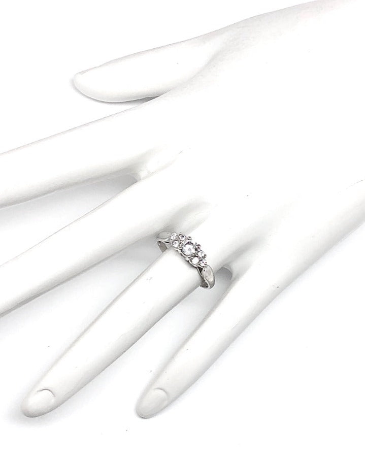Estate Jewelry | Womens 10k White Gold Diamond Alternative Ring sz7