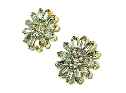 Shining White Crystal in Golden Daisy Flower Design Earrings