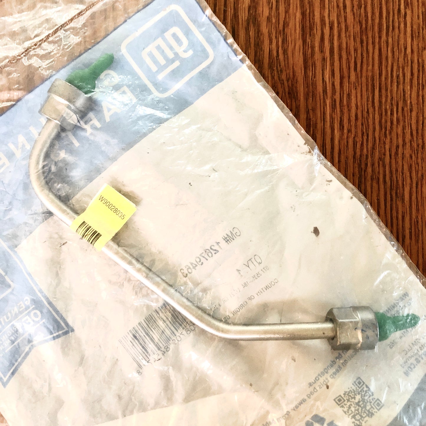 2021-26 Chevrolet Express 2500 Fuel Rail Feed Line, 2019-26 GMC Sierra 1500 OEM GM Replacement part 12679463