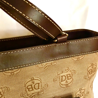 Shoulder bag - Womens Authentic Dooney & Bourke Donegal Collection Leather Signature Purse / Shoulder Bag