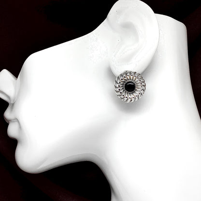 Blingschlingers - Sterling Silver Fancy Bundt-Style Contoured Circle Short Drop Earrings