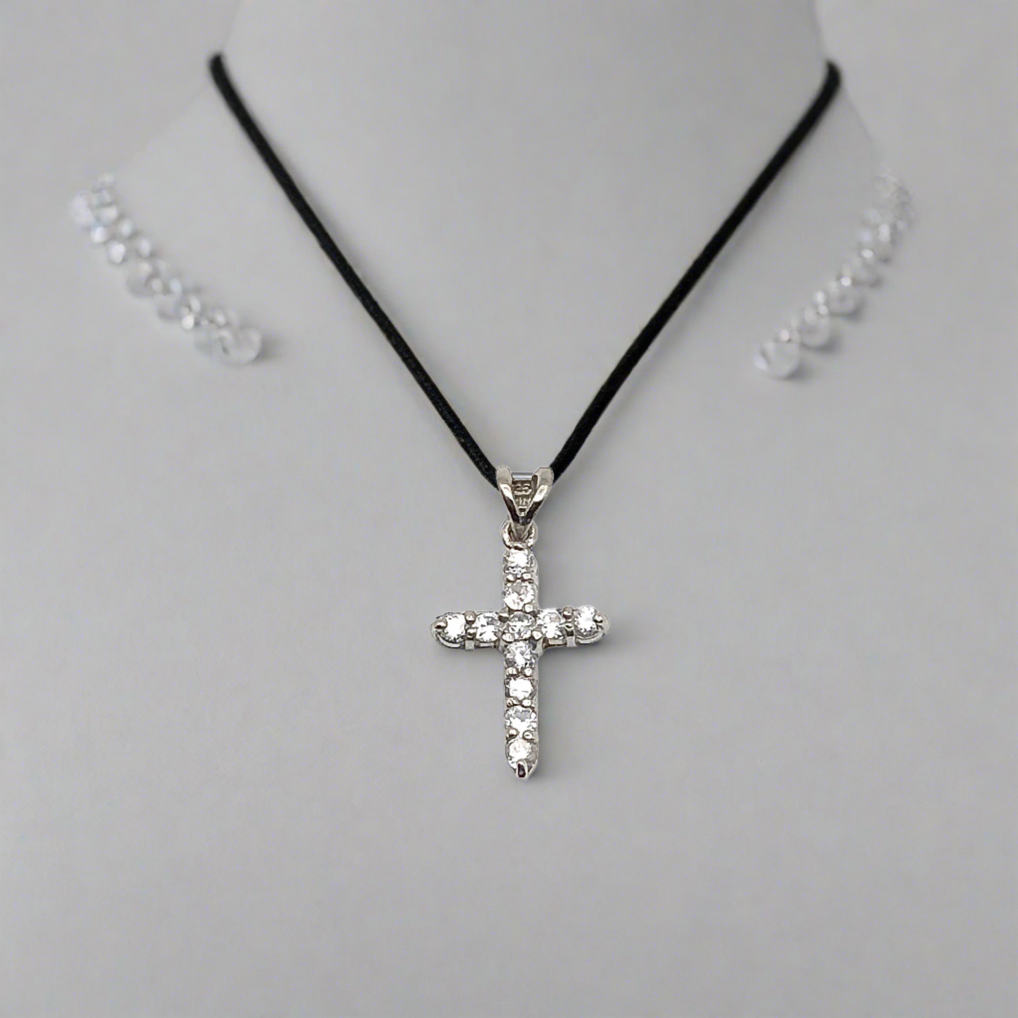 Cross Pendant Silver, Sparkling White Cubic Zirconia Stone Sterling Silver Cross Pendant - Estate Jewelry