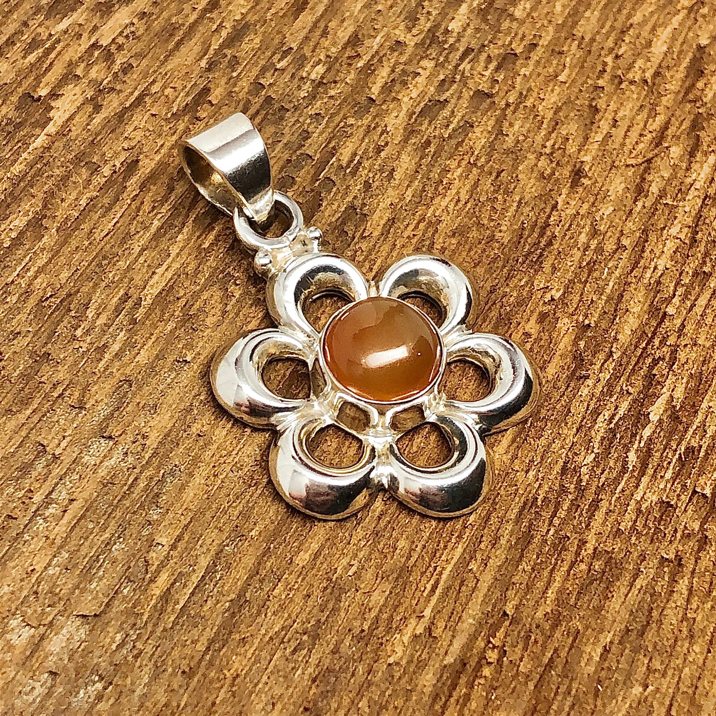 Blingschlingers - Sterling Silver Carnelian Stone Flower Pendant