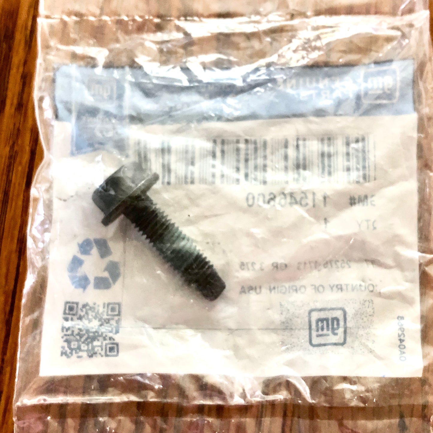Sierra Suburban Escalade Exhaust Manifold Bolt GM Part 11546600  11548928