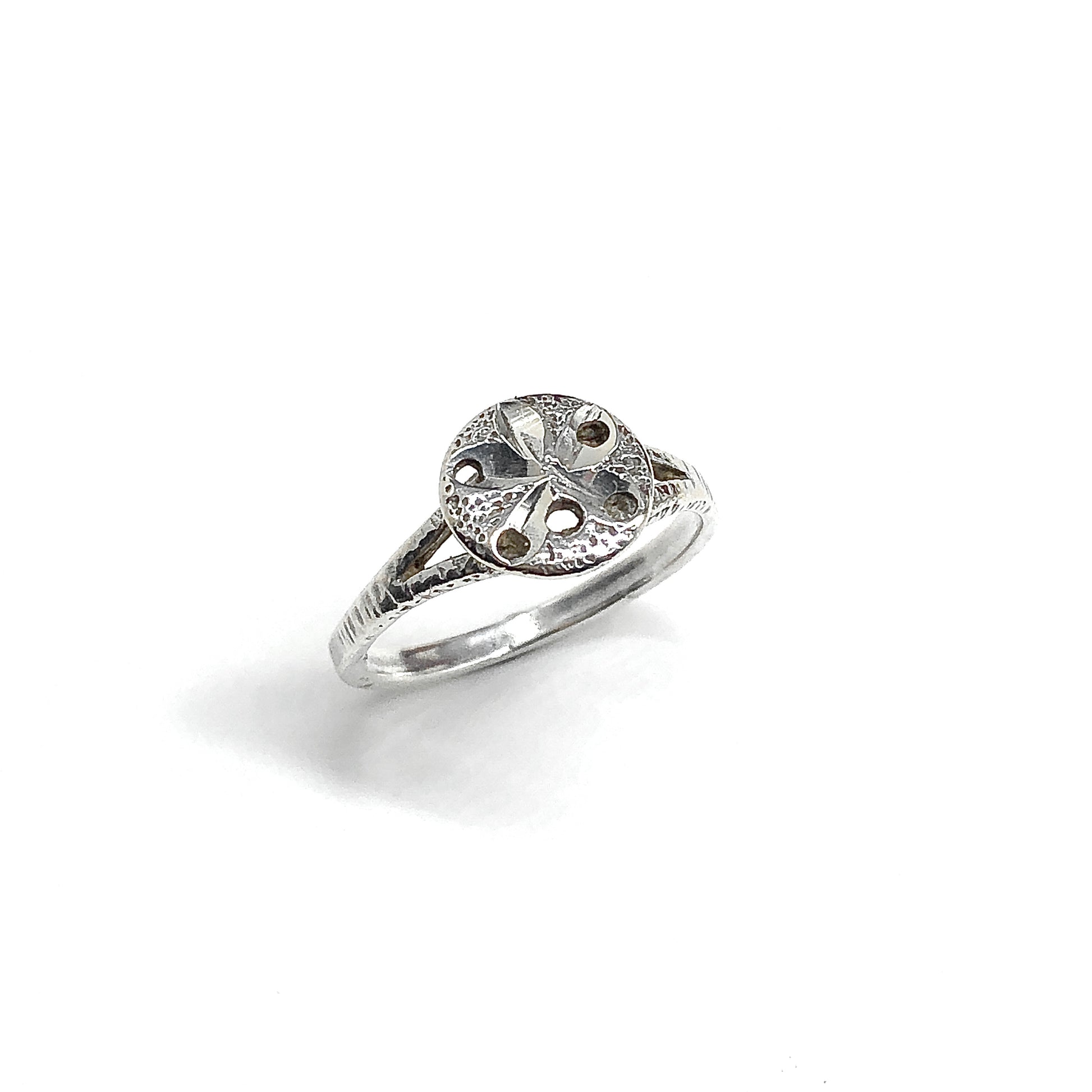 Sterling Silver Sand dollar Ring, Vintage 80s Beach Style Jewelry, Womens Sterling Silver Ring