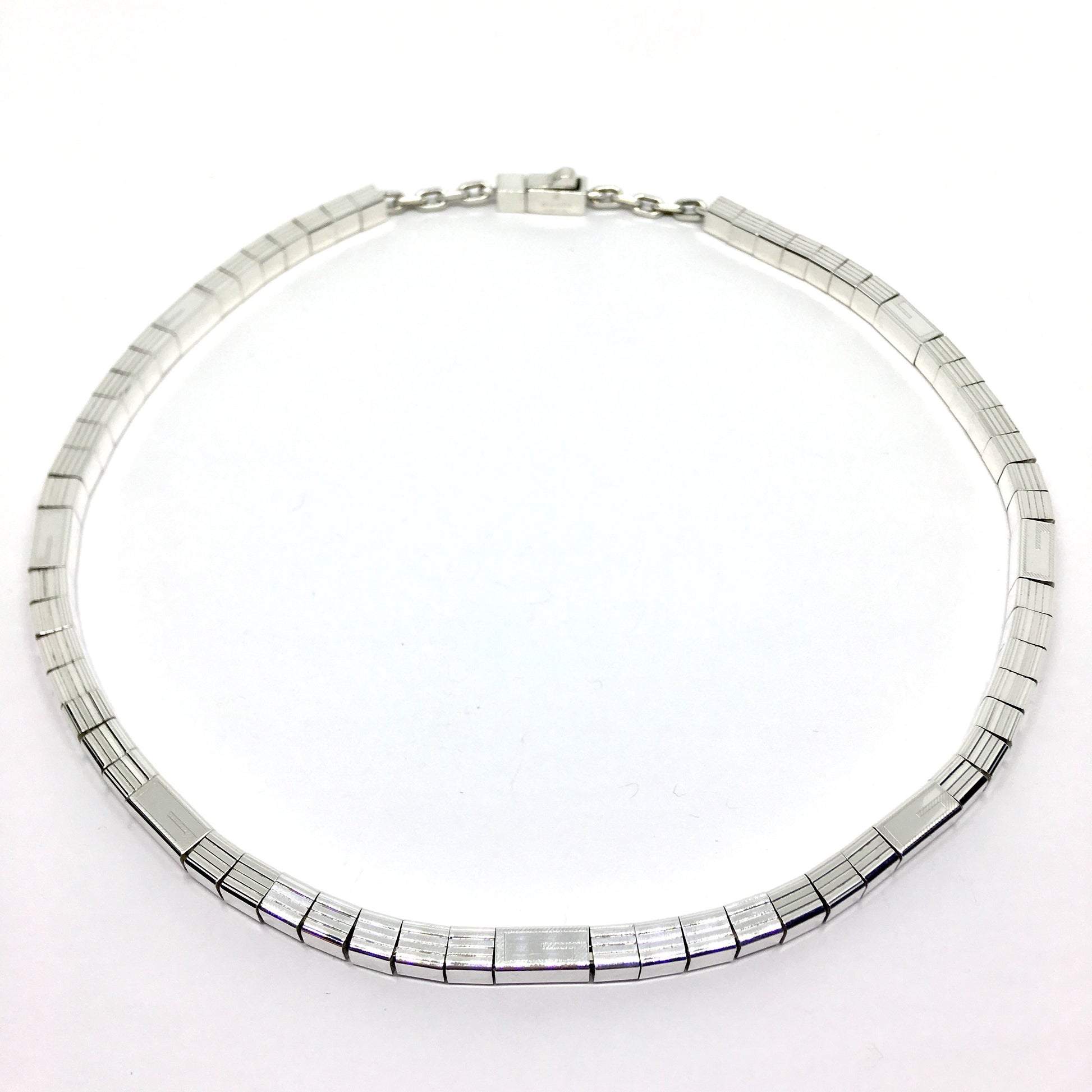 Chain | Designer Gucci 16.25" Sterling Silver Geometric Square Snake Chain Necklace | Necklace
