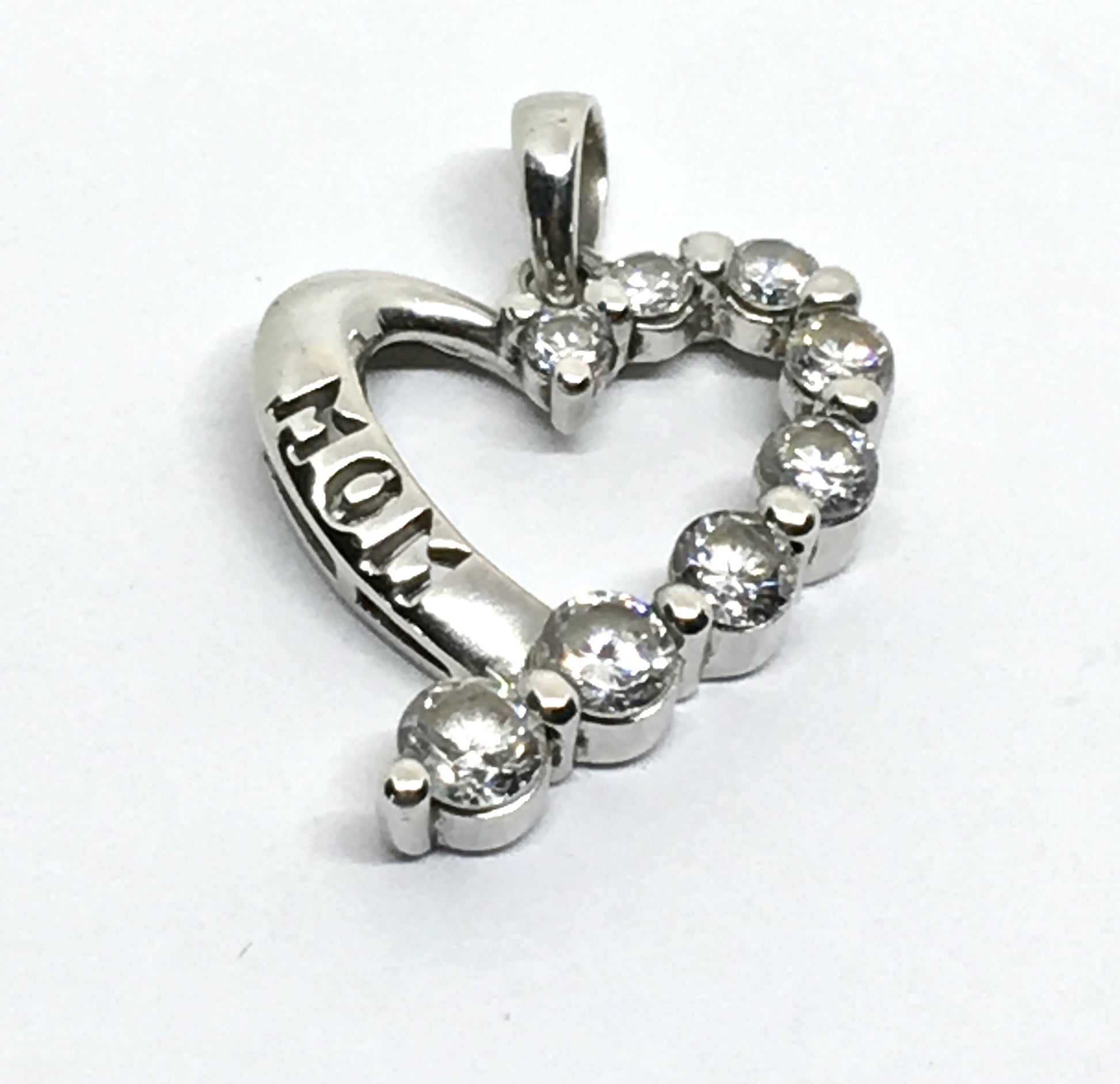 Estate Jewelry - Sterling Silver "MoM' Cutout Style Heart Statement Pendant - online at www.Blingschligners.com USA