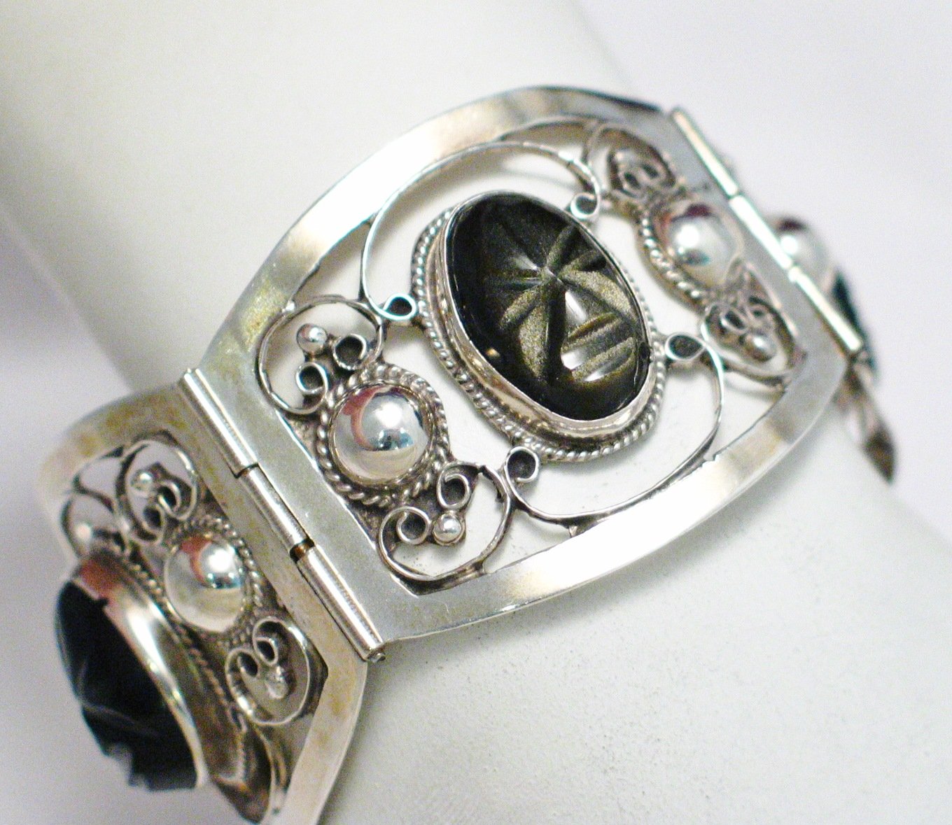 Bracelet | 40s Vintage FarFan Sterling Silver Carved Golden Obsidian Stone Bangle Bracelet