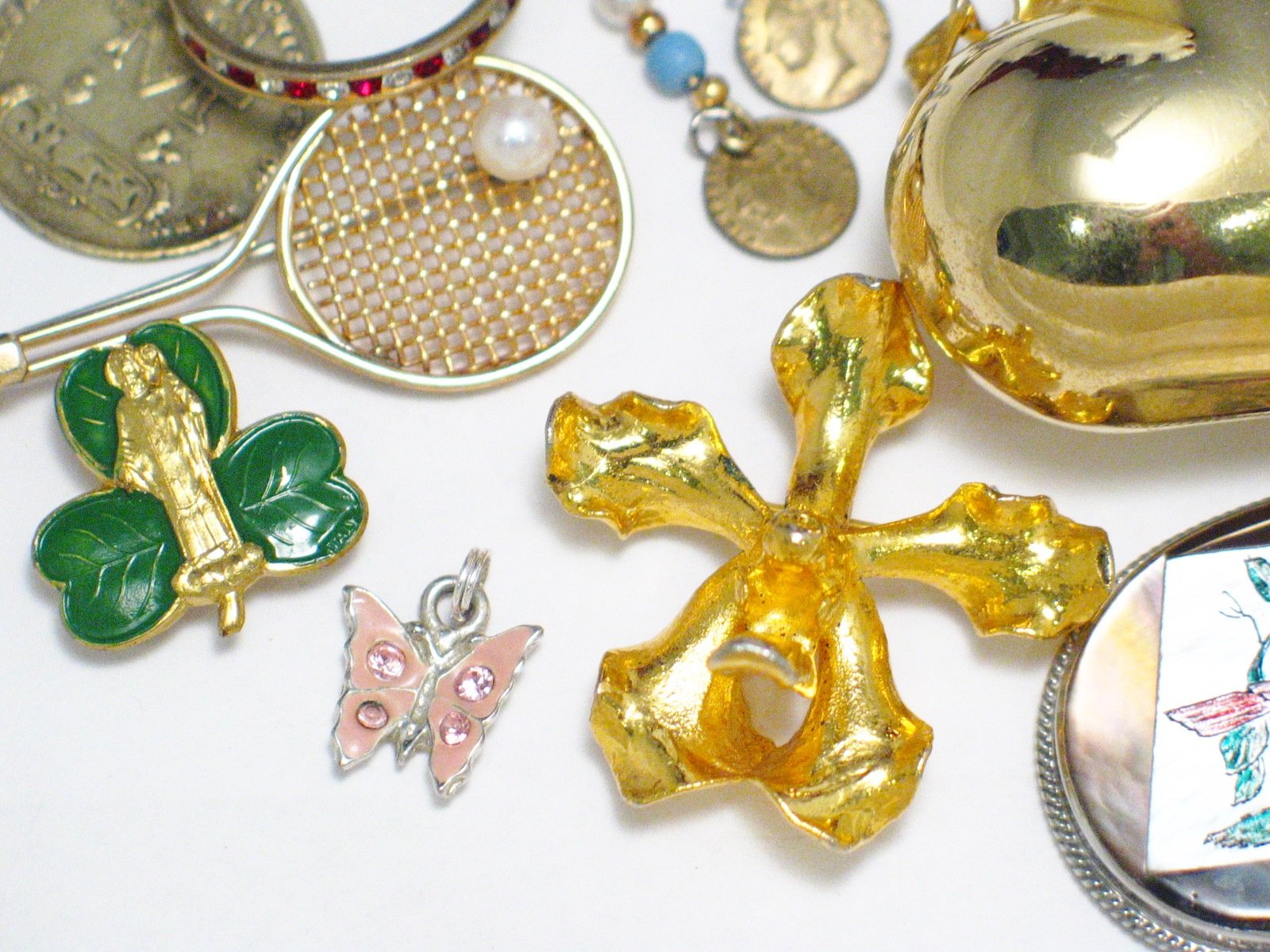 Gold Plated Costume Jewelry Lot Pendants Earrings Brooches Ring & Misc - Blingschlingers Jewelry