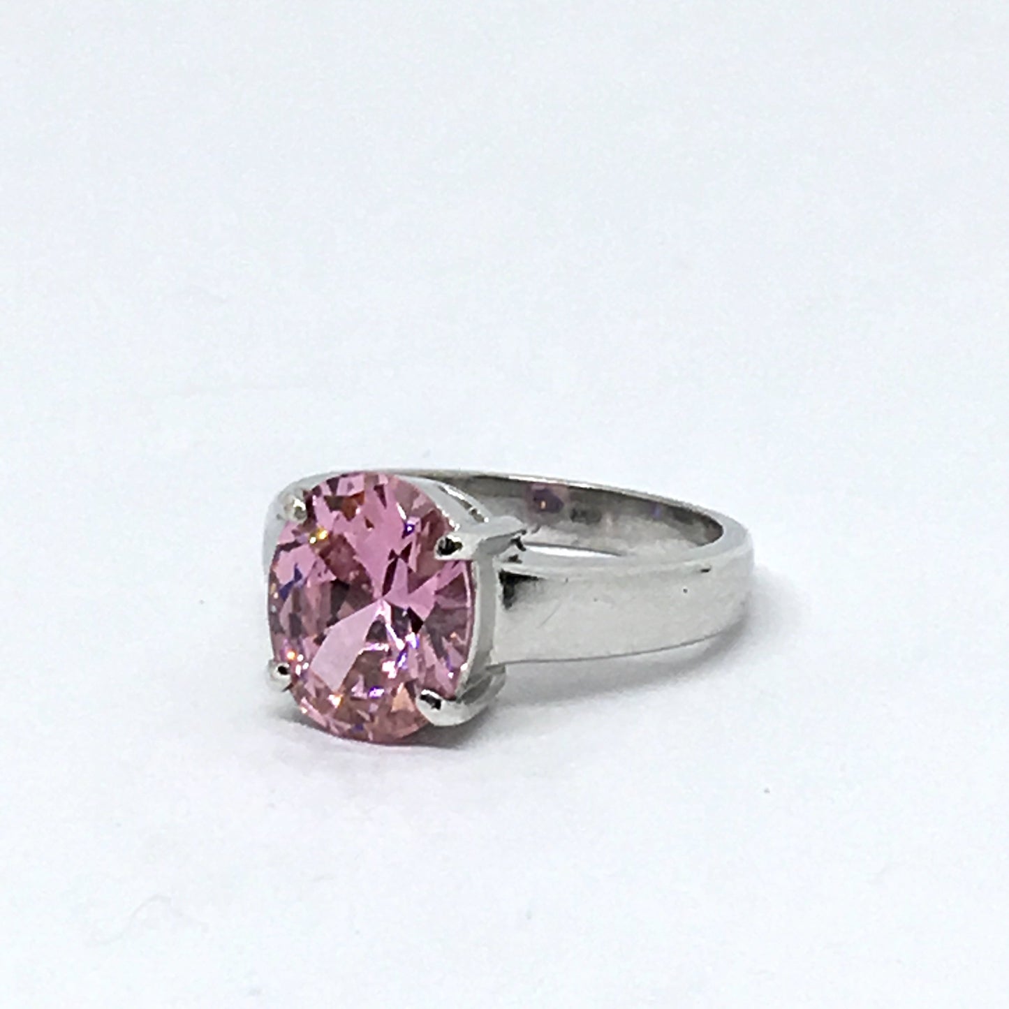 Ring | Womens used Sterling Silver Glittery Pink Zirconia Stone Ring sz 8