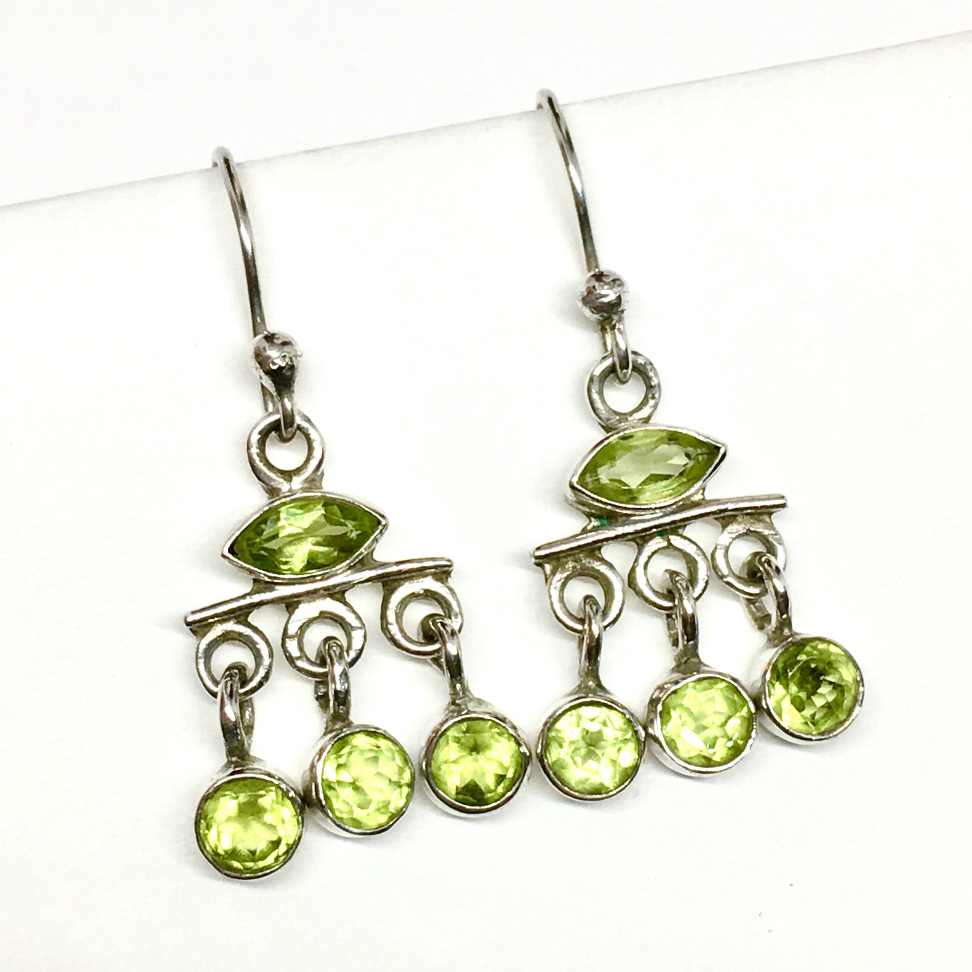Jewelry Womens - used Sterling Silver Green Olivine Stone Mini Chandelier Earrings