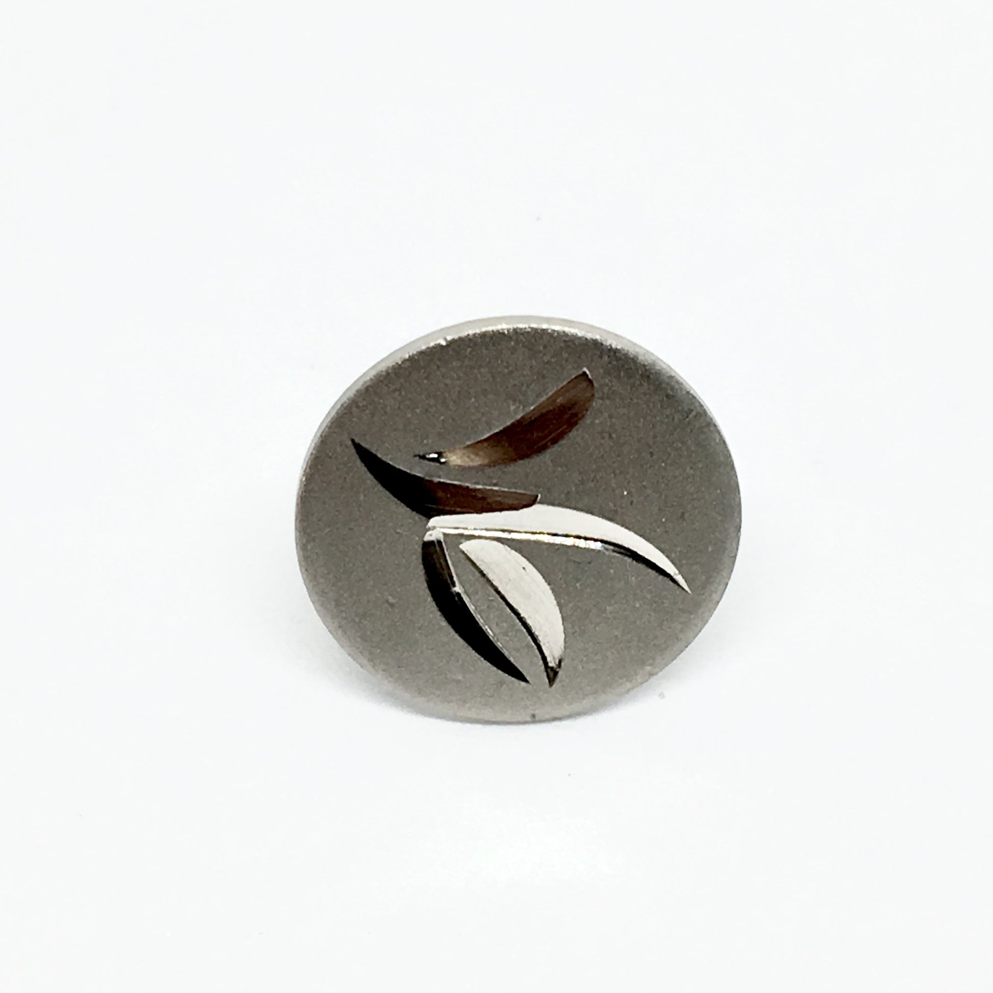 Tie-Tack | Mens used Sterling Silver Diamond Cut Leaf Design Round TieTack