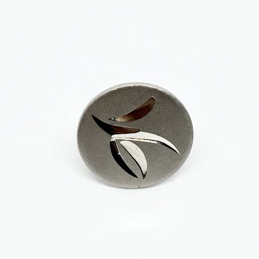 Tie-Tack | Mens used Sterling Silver Diamond Cut Leaf Design Round TieTack