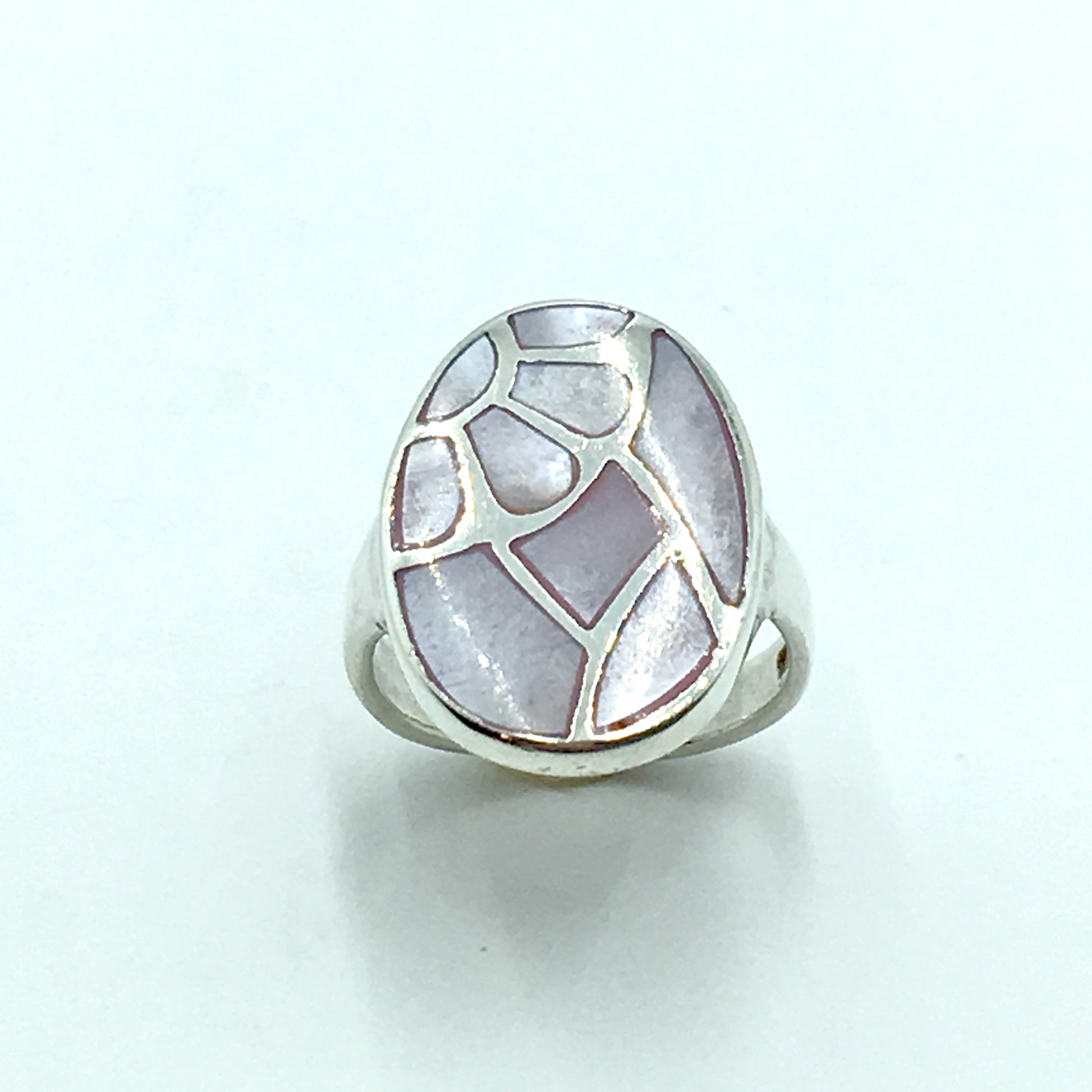 Ring Womens Used Sterling Silver Pink Pearl Geometric Flower Design Oval Ring 
