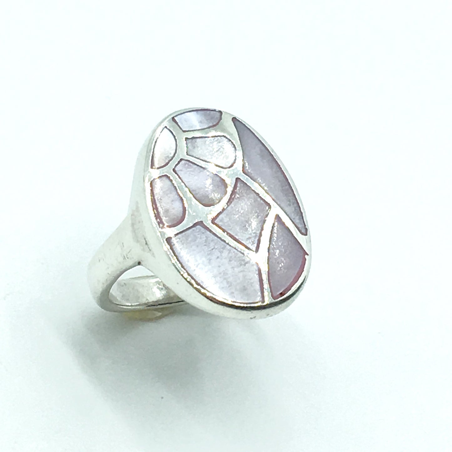 Ring Womens Used Sterling Silver Pink Pearl Geometric Flower Design Oval Ring 