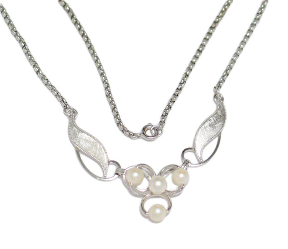 Womens Necklace | Sterling Silver Tri Circle Design Pearl Necklace 16