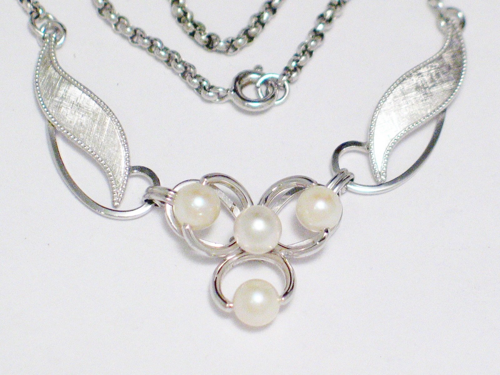 Womens Necklace | Sterling Silver Tri Circle Design Pearl Necklace 16" | Discount Estate Jewelry online