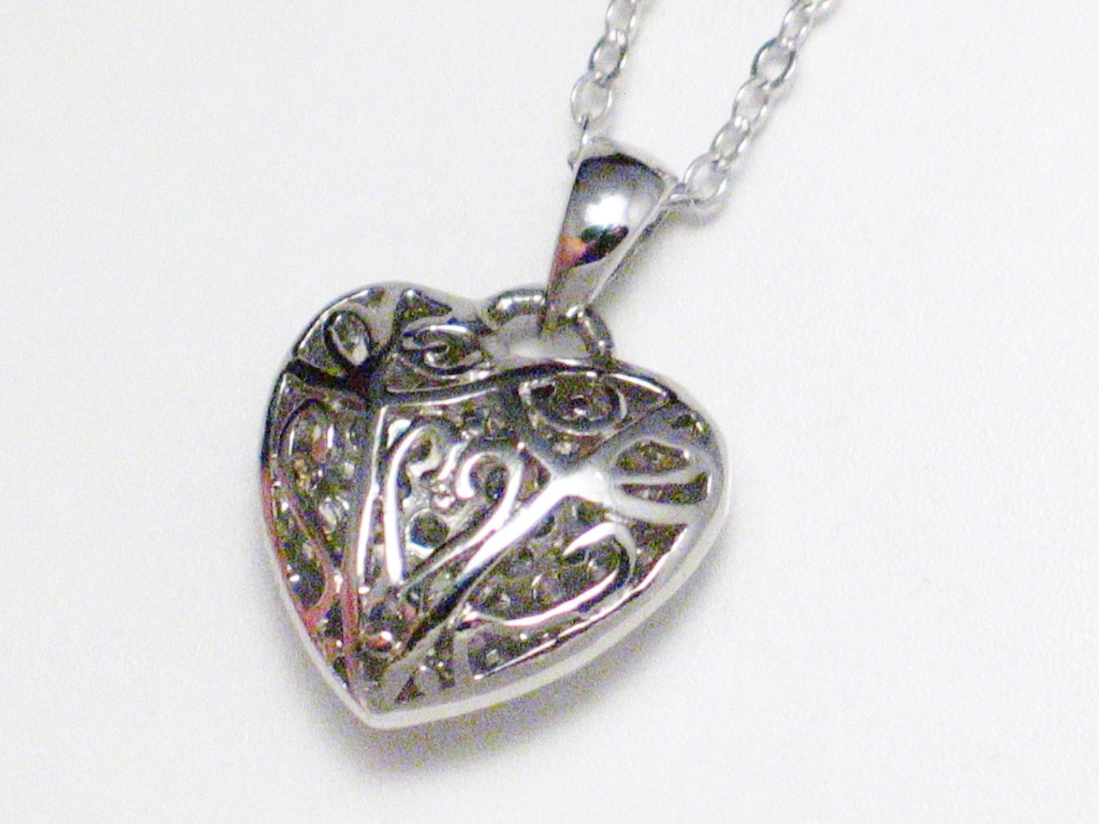 Womens Sterling Silver Reversible Sparkly Heart Pendant Necklace | Discount Estate Jewelry online at  Blingschlingers Jewelry