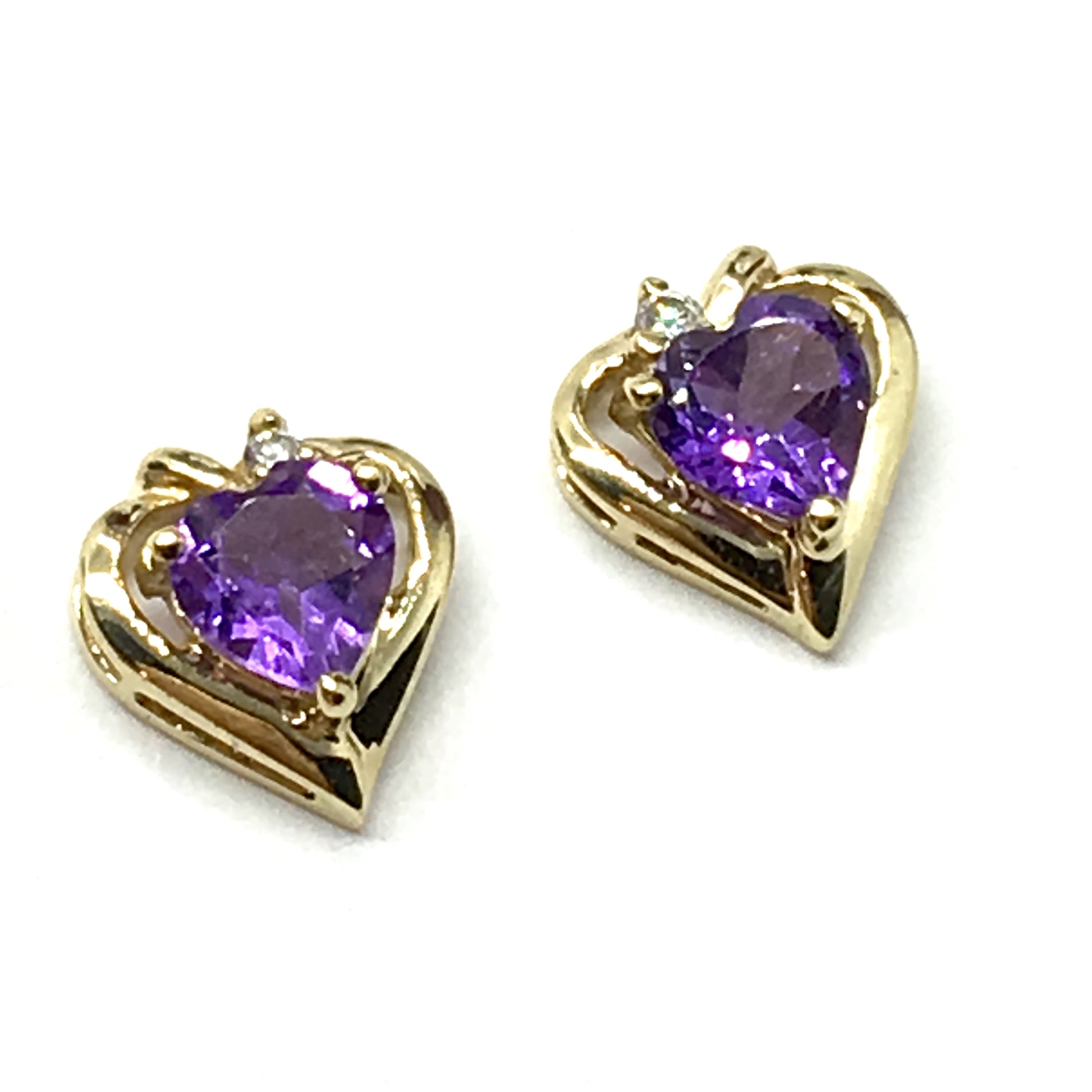 Earrings | 10k Gold Heart Design Amethyst Gemstone Stud Earrings