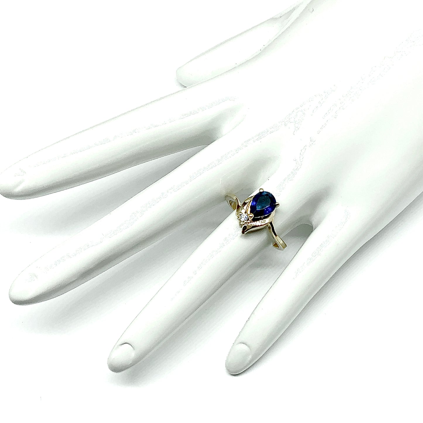 Discount Estate Fashion Jewelry | 7.5 Sapphire Blue Gold Chevron Style Ring | September Sapphire Birthstone Ring
