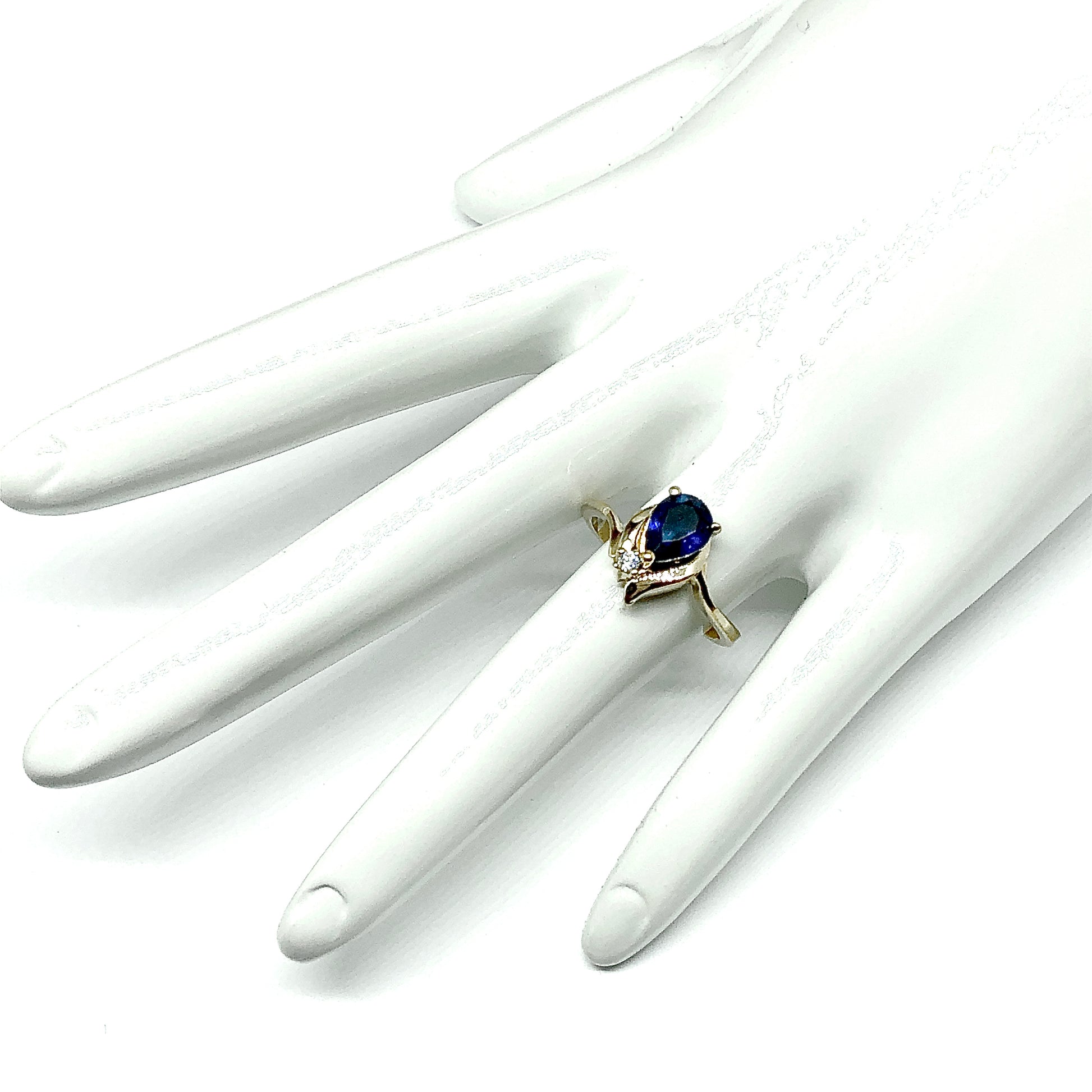 Discount Estate Fashion Jewelry | 7.5 Sapphire Blue Gold Chevron Style Ring | September Sapphire Birthstone Ring