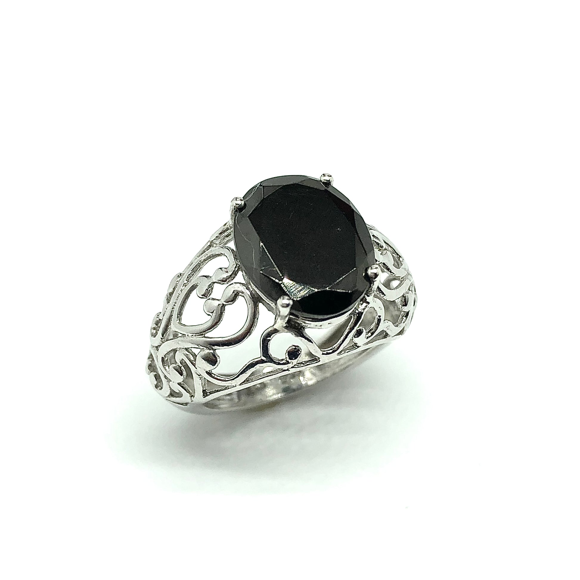 Gemstone Ring, sz5.5 Pre-owned Unique Oval Black Gem Sterling Silver Filigree Ring- Blingschlingers