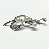 Brooch / Lapel Pin - Men Women Sterling Silver Bleeding Heart Design Pearl Brooch