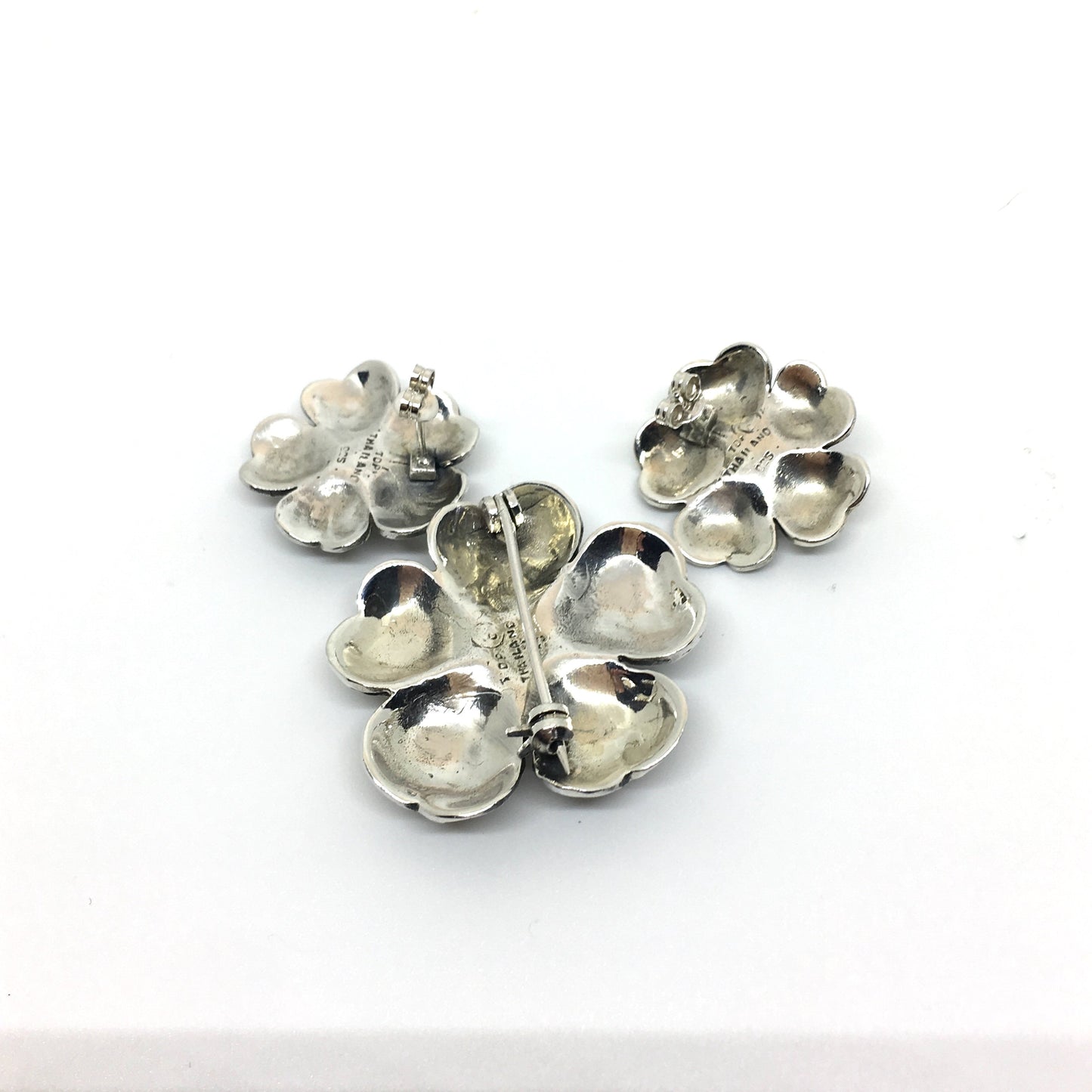 Stunning Sterling Silver Marcasite Garnet Dogwood Flower Brooch & Drop Earrings Set