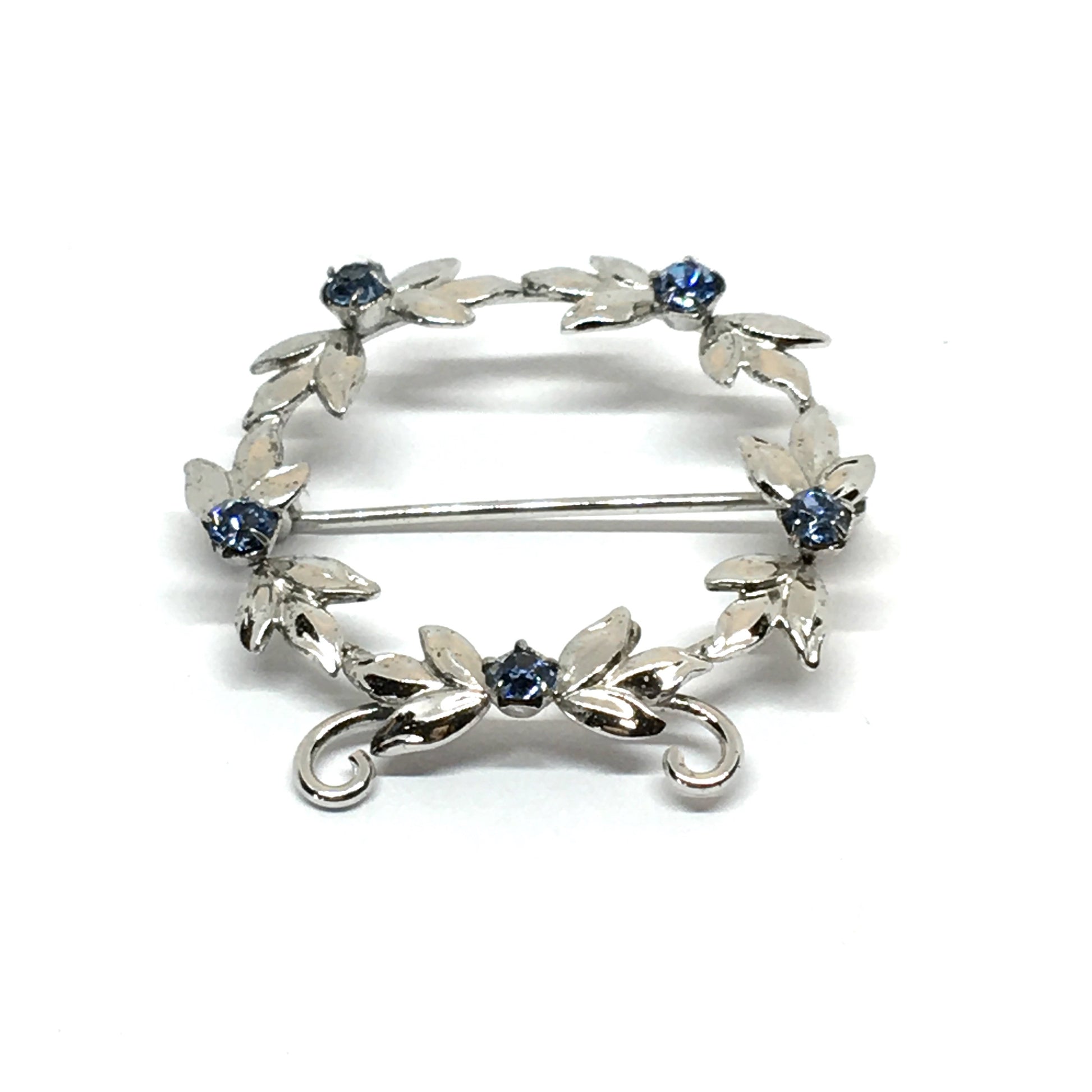 Brooch & Lapel Pin - Vintage 1950s Sterling Silver Radiant Sapphire Blue Wreath Halo Brooch Lapel Pin