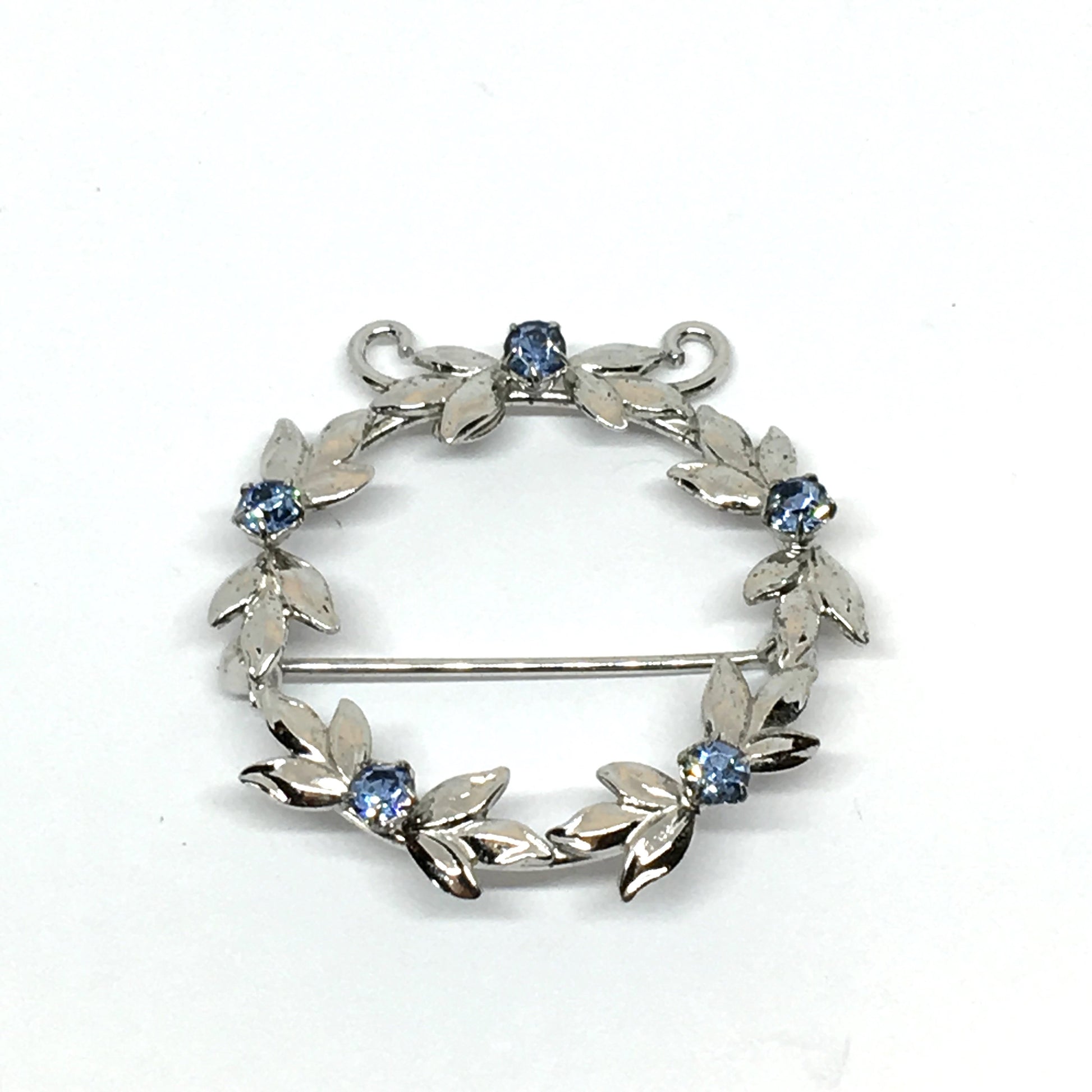 Brooch & Lapel Pin - Vintage 1950s Sterling Silver Radiant Sapphire Blue Wreath Halo Brooch Lapel Pin