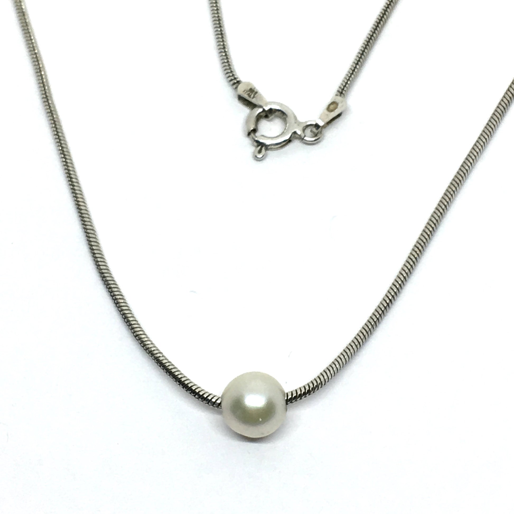 Used Jewelry - Womens 18" Sterling Silver Elegant White Pearl Sleek Snake Chain Necklace 