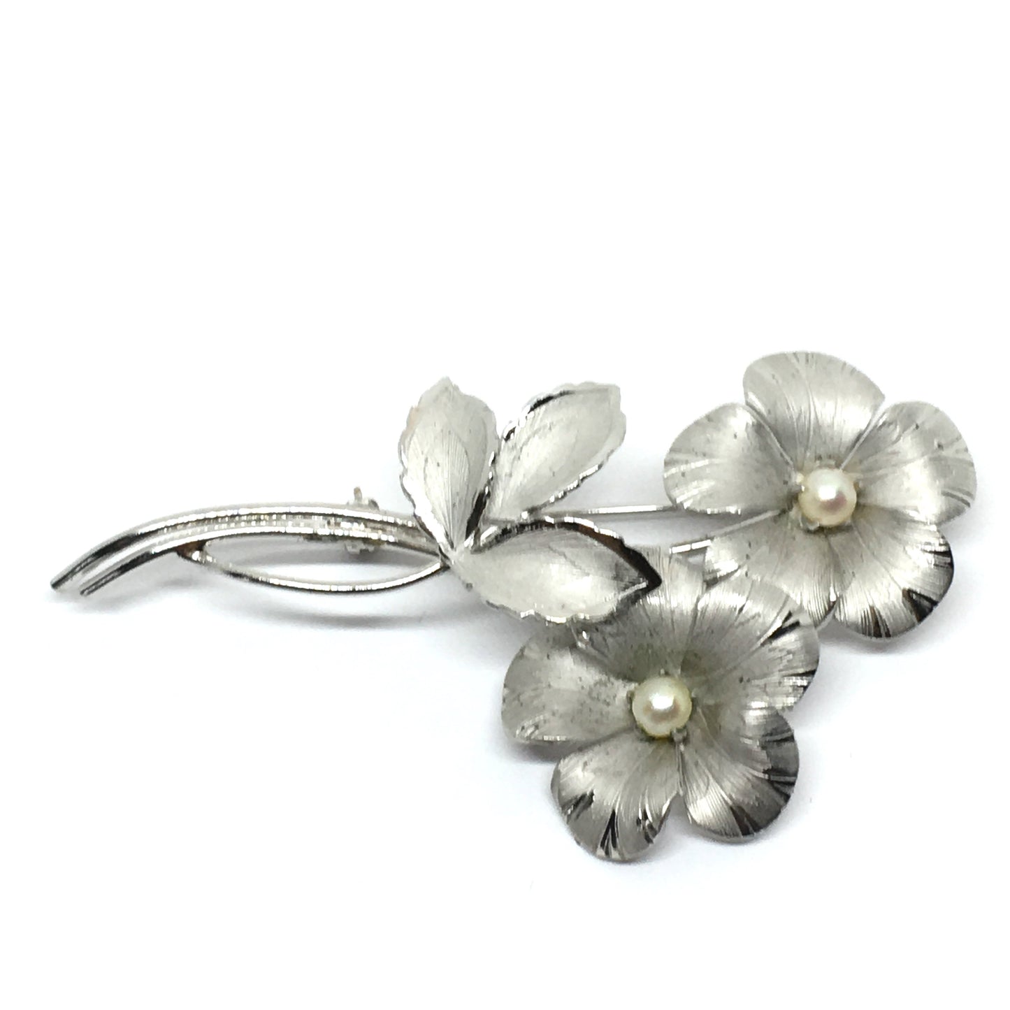 Brooch / Lapel Pin - Vintage 60s Sterling Silver Sculpted 3-D Flower Pearl Brooch Lapel Pin