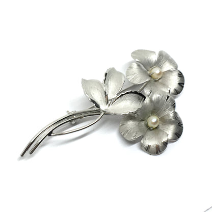 Brooch / Lapel Pin - Vintage 60s Sterling Silver Sculpted 3-D Flower Pearl Brooch Lapel Pin