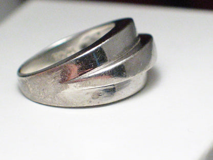 Silver Rings | Silver 11mm Modernist Style Plain Band Ring  7.25 | Discount Estate Jewelry