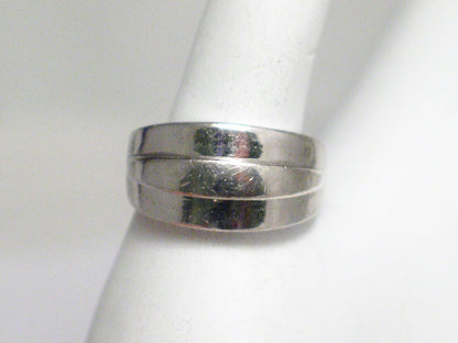 Silver Rings | Silver 11mm Modernist Style Plain Band Ring  7.25 | Discount Estate Jewelry