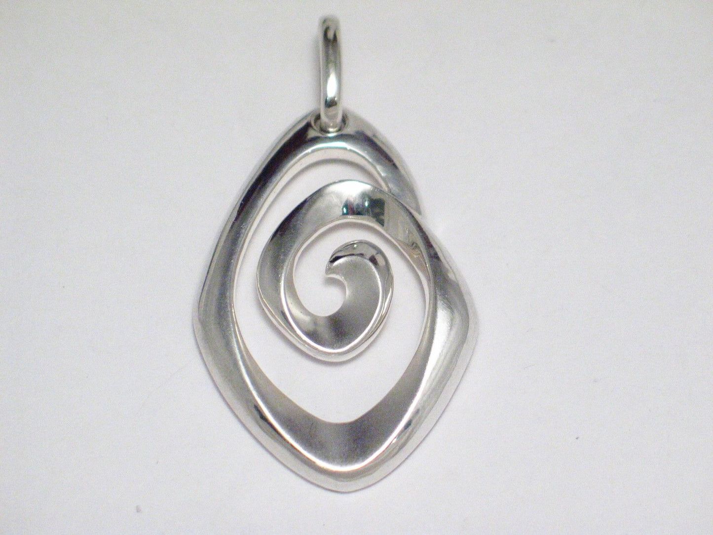 Silver Pendants | Sterling Modernist Spiral Design Pendant | Estate Jewelry online - Blingschlingers Jewelry