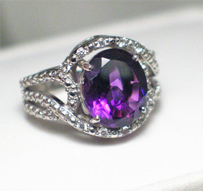 Sterling Silver Ring, sz5.25 used Beautiful Purple Amethyst Gemstone Fancy Cocktail Ring