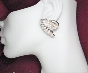 Earrings | Womens 80s Vintage Sterling Silver Bold Flared Earrings