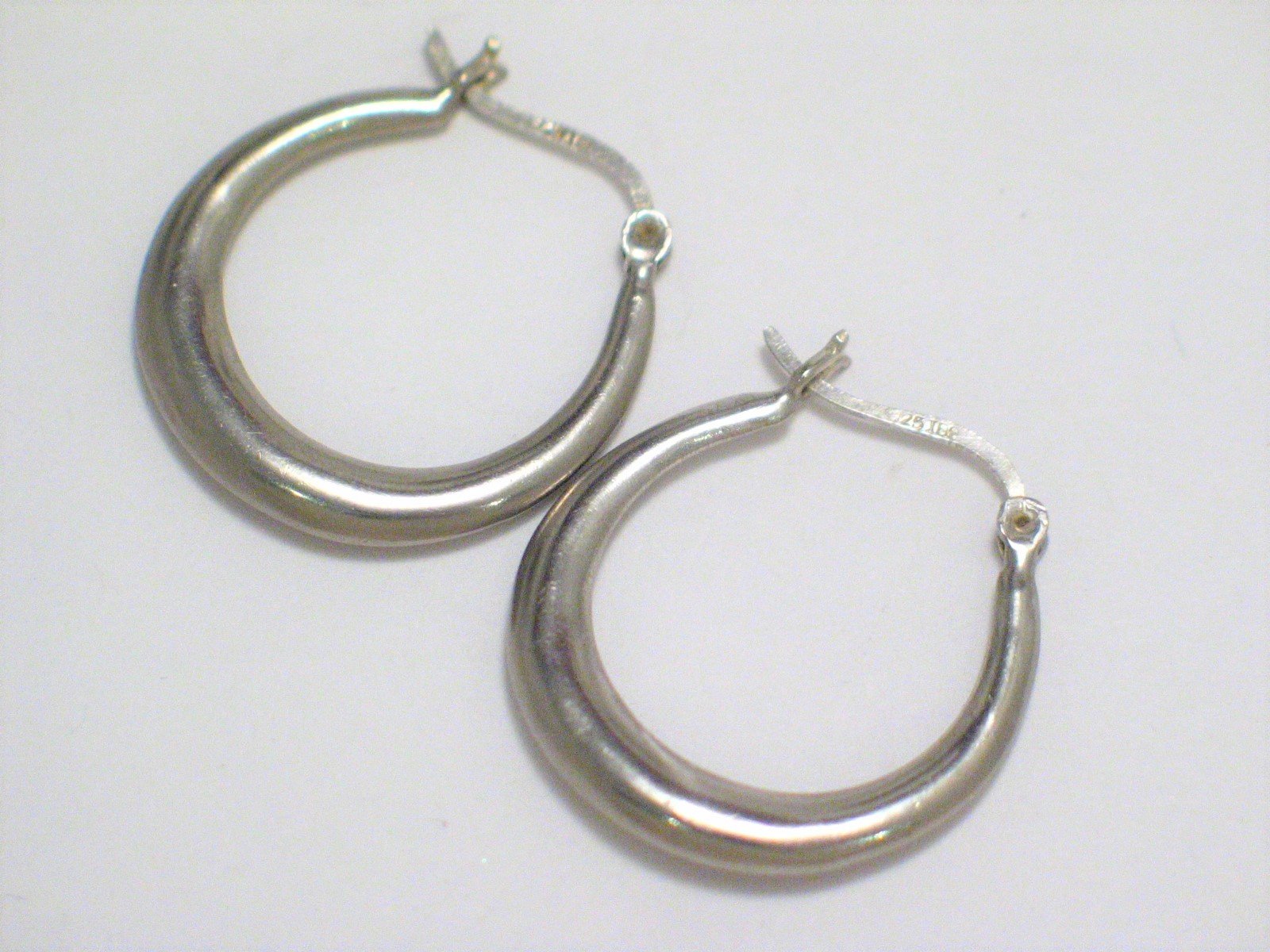 Sterling Silver Hoop Earrings, Affordable Pre-owned Simple Horseshoe Style Hoops - Blingschlingers Jewelry