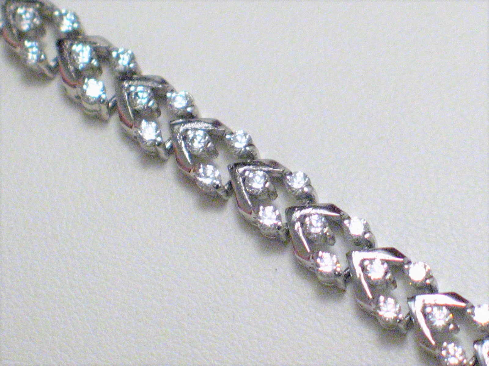 Bracelet | Womens 7" Sterling Silver Chevron Design Cz Tennis Bracelet