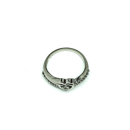 Jewelry used - Womens 10k White Gold sz 5 Small Diamond Heart Ring
