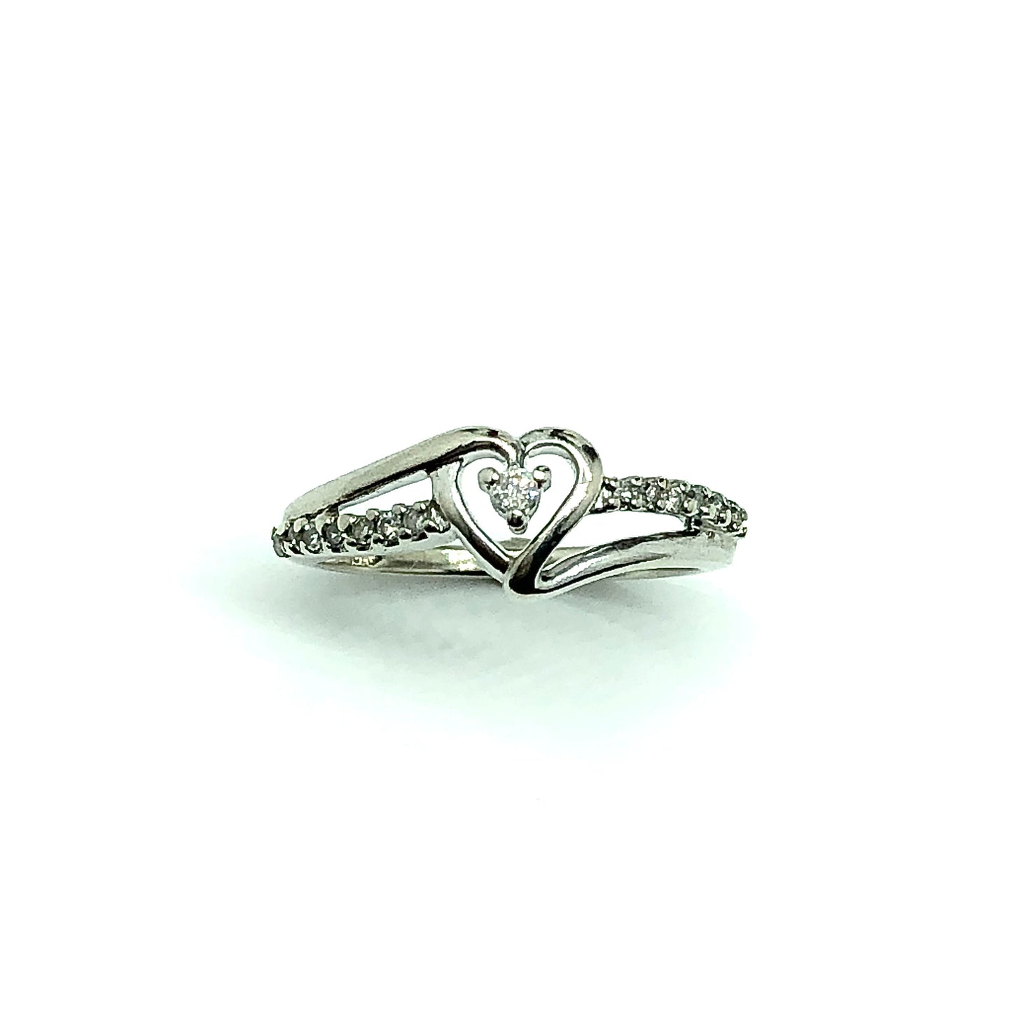 Jewelry used - Delicate 10k White Gold sz 5 Small Diamond Heart Promise Ring