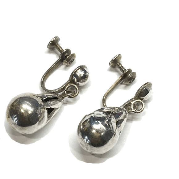 Perfectly Imperfect | Vintage Sterling Silver Cherry Tomato Clip-On Dangle Earrings