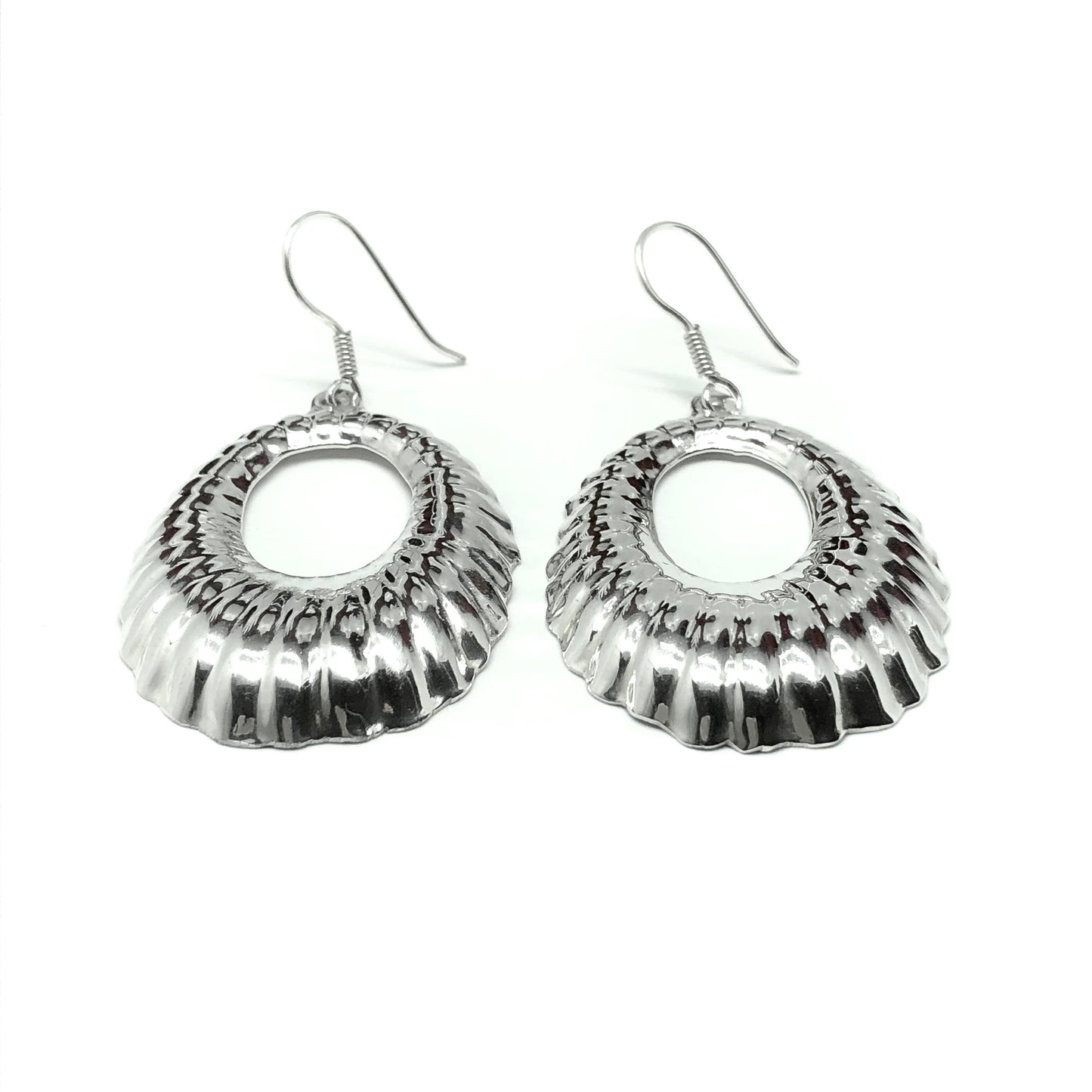 Vintage Ribbed Oval Hoop Style 925 Sterling Silver Dangle Earrings