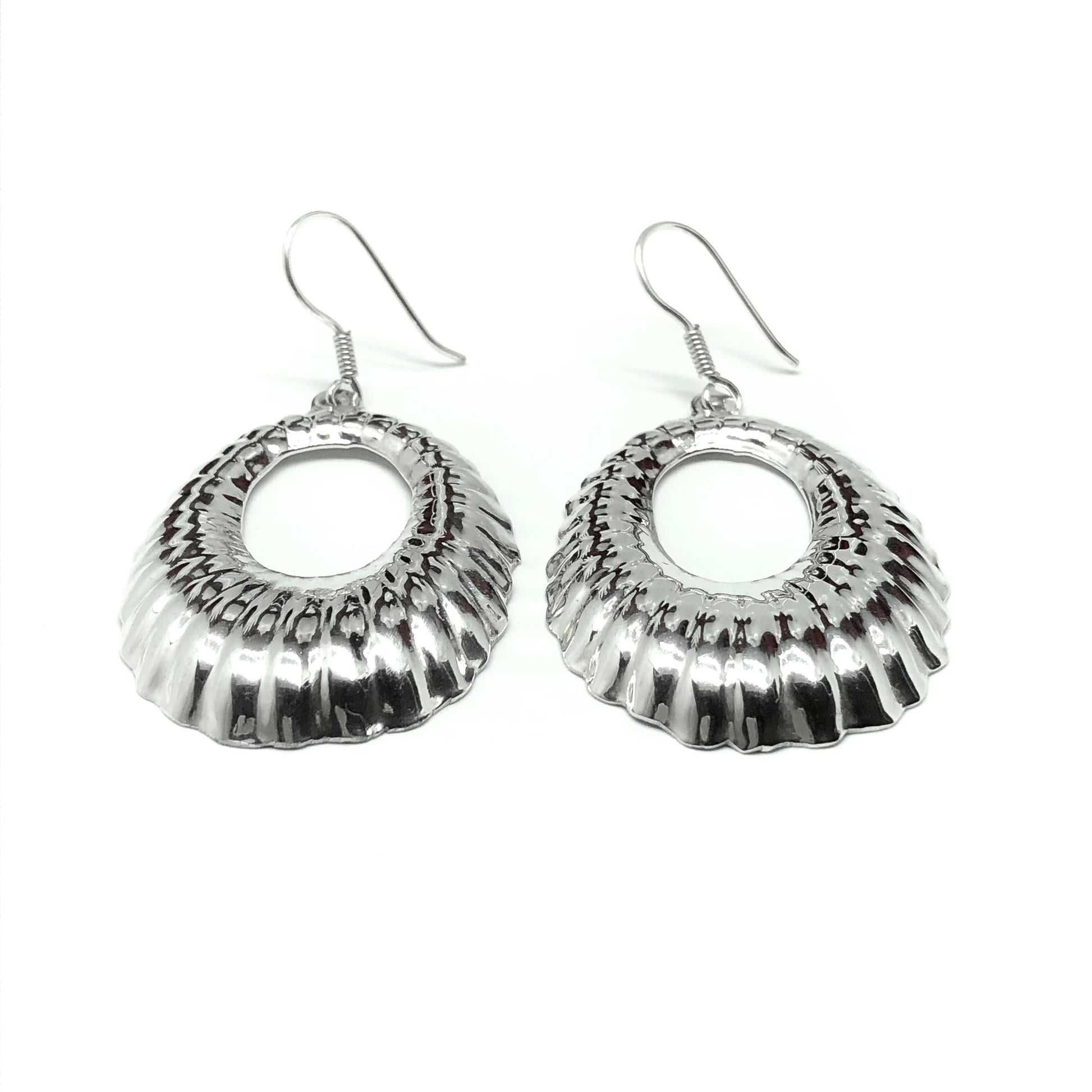 Vintage Ribbed Oval Hoop Style 925 Sterling Silver Dangle Earrings