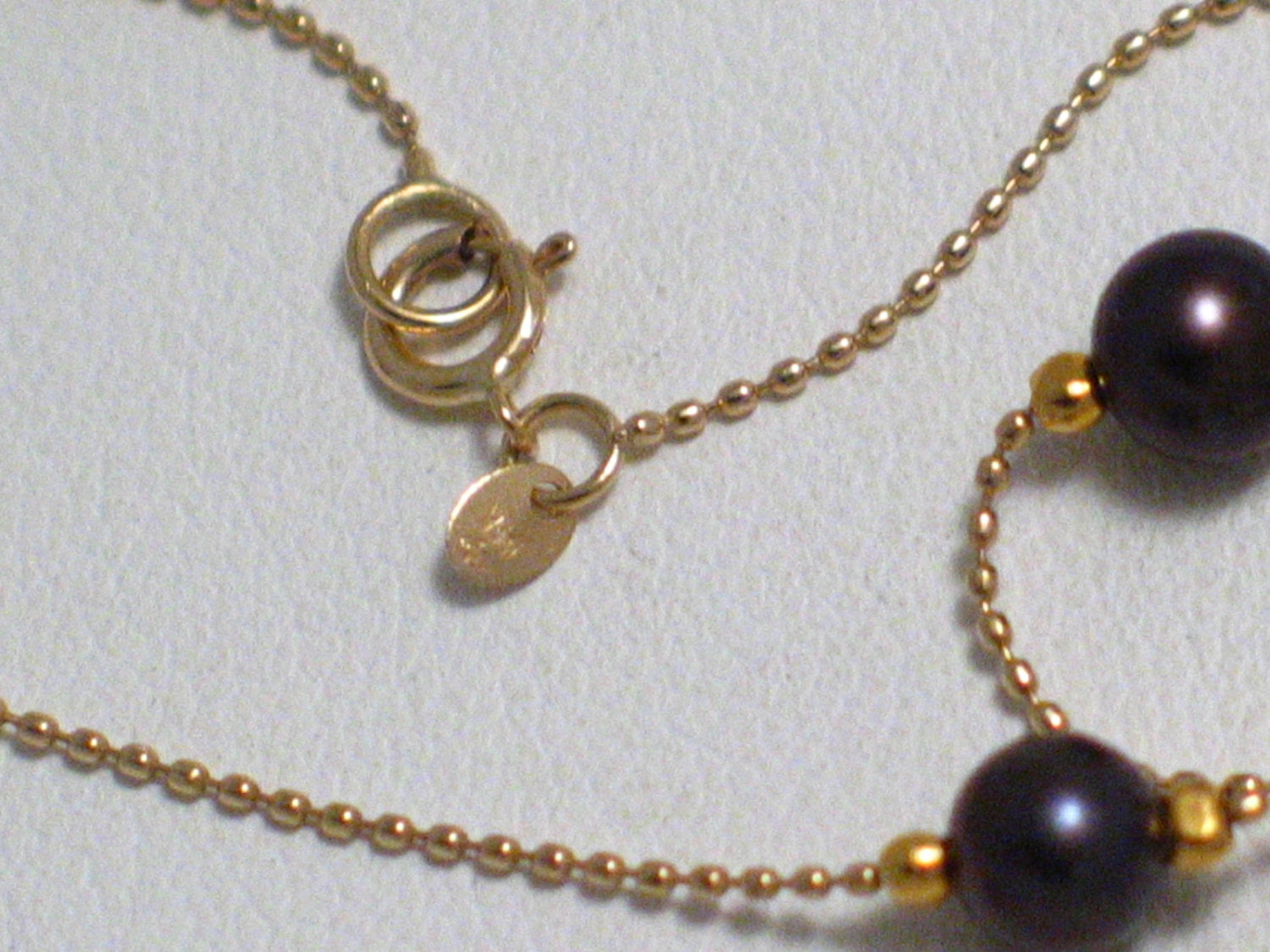 Pearl Necklace, Women's Lustrous Fancy Red Black Peacock Pearl Station Bead Ball Chain 14k Gold Necklace