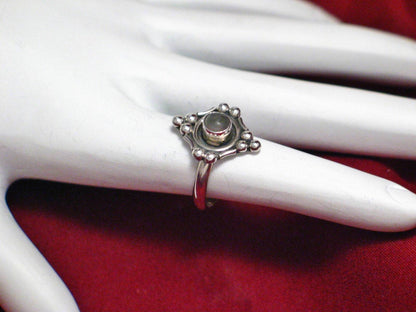 Rings | Vintage Sterling Silver Ring with Stone 5.75 | Discount Estate Jewelry online